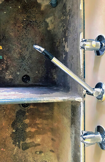 https://blockeddrainsmounthawthorn.com.au/uploads/2025/07/blocked-sink-70468.jpg