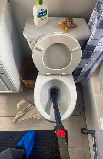 https://blockeddrainsmounthawthorn.com.au/uploads/2025/07/blocked-toilet-54169.jpg